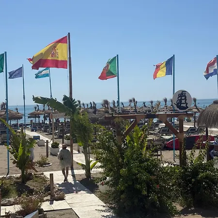 Carihuela Plaza Del Remo Torremolinos